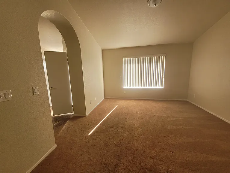 3438 Parker St — Photo 13