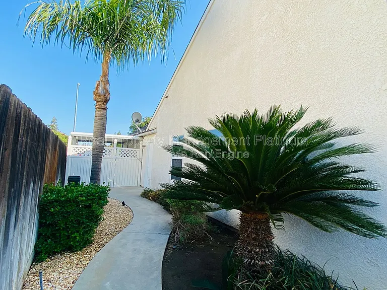 22 N Bliss Ave — Photo 25