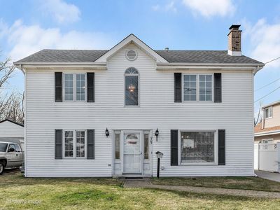 905 E Maple St, Lombard, IL, 60148