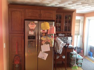 45 4th Ave, Warwick, RI 02888