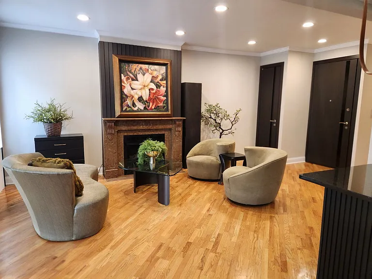 2531 W Cortez St #1 — Photo 1