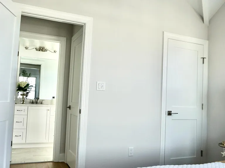 10 E Delaware Ave — Photo 25