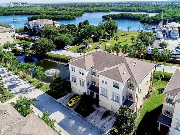 2nd image of 1146 Venetian Harbor Dr NE