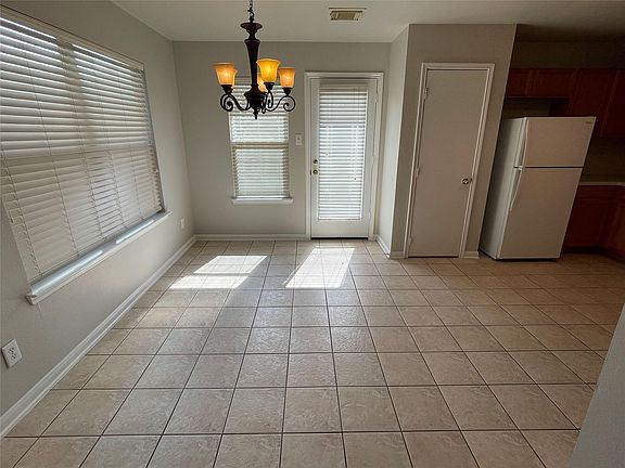 5th image of 18207 Ridge Stream Ln