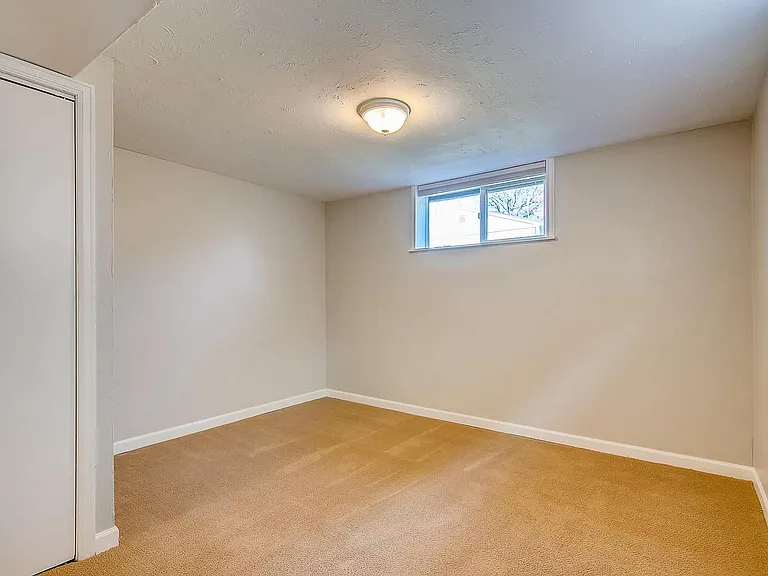 3358 S Emerson St — Photo 17