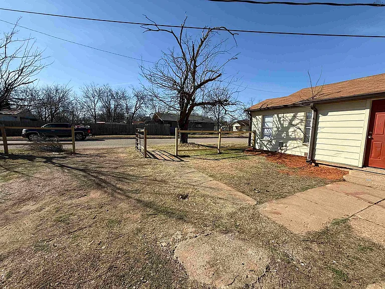 2715 Pennsylvania Rd — Photo 14