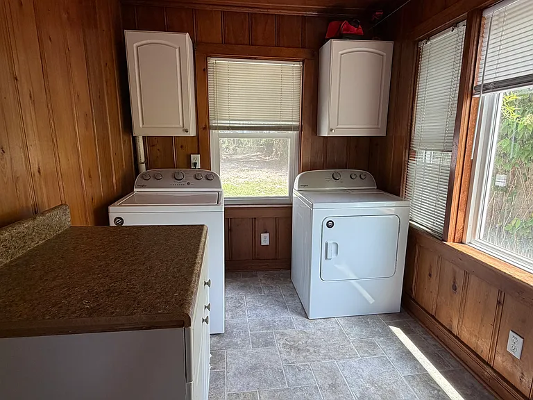 510 Glenville Ave — Photo 12