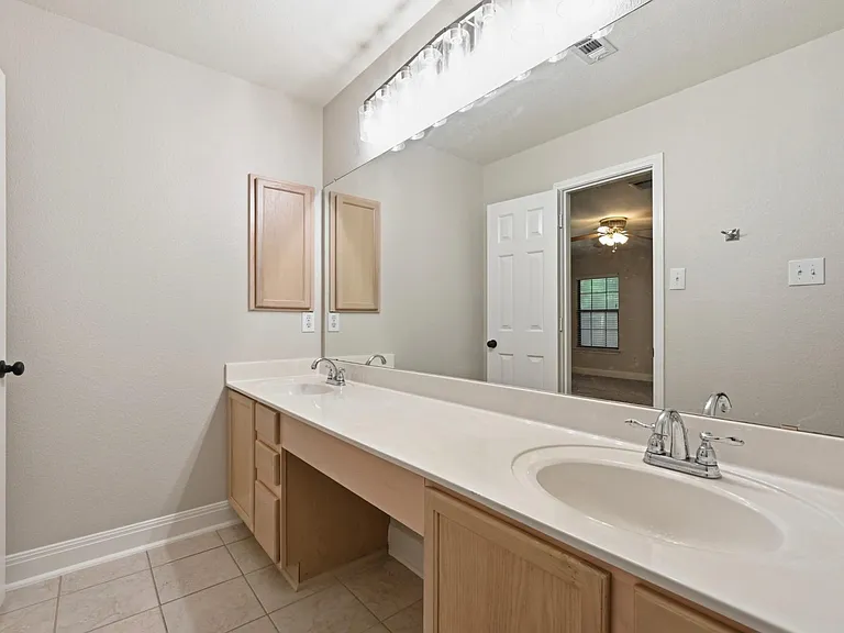 11312 Crest Meadow Ln — Photo 18