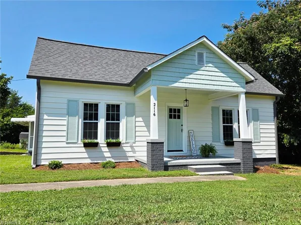 2116 Carolina Rd, Burlington, NC 27217