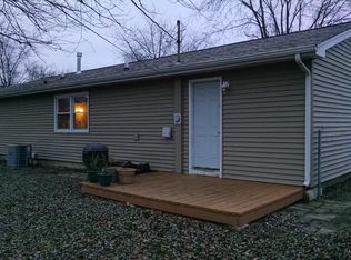 608 Oswego Rd, Valparaiso, IN 46385