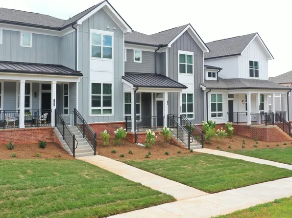 Townhomes at Bridlestone