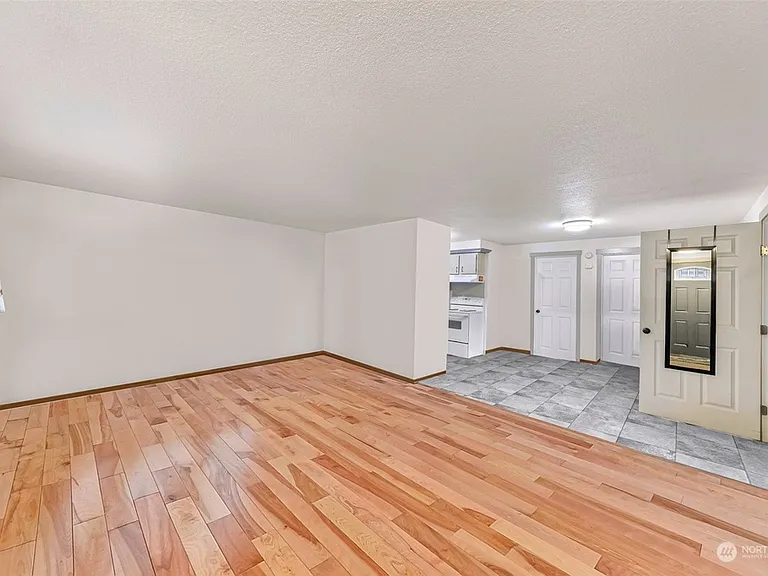 2520 Valencia St #A — Photo 3
