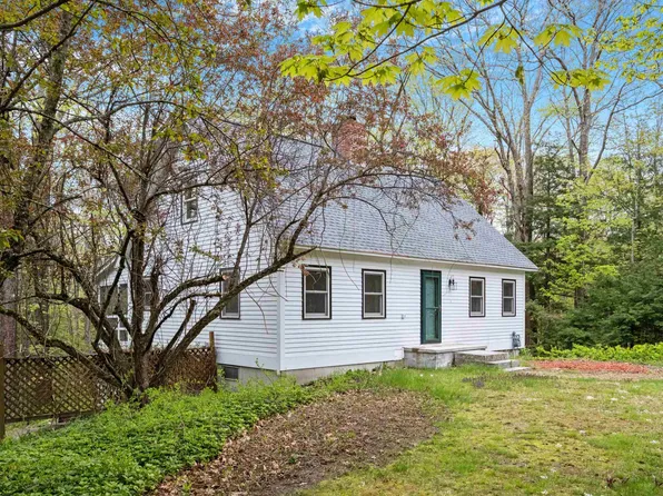 12 Surrey Drive, Bow, NH 03304