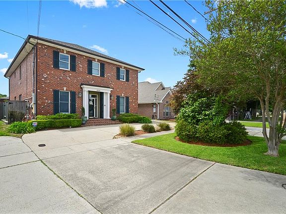 5th image of 4844 W Napoleon Ave S