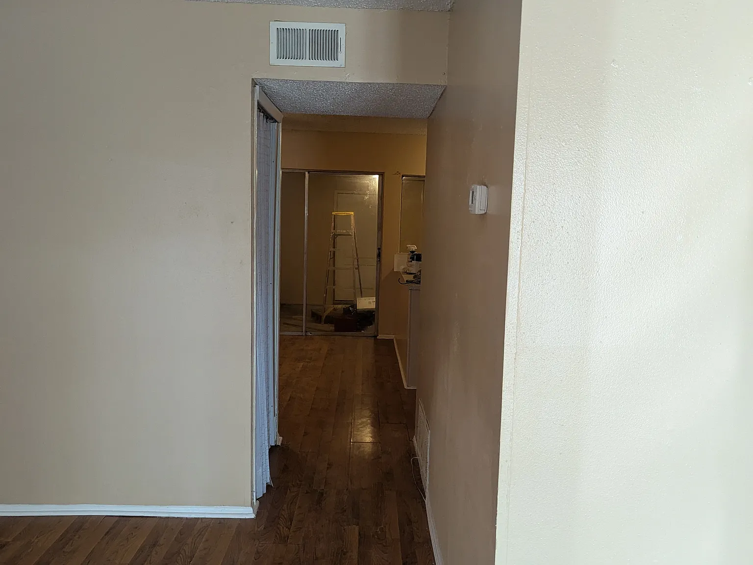 3 bed, 1950 sqft, $1,450 — Photo 4