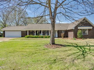 3635 Wilcox Dr, Pearl, MS 39208