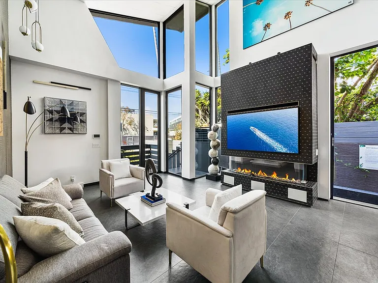 840 California Ave — Photo 42