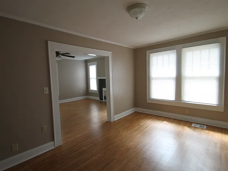 521 Chestnut St — Photo 5