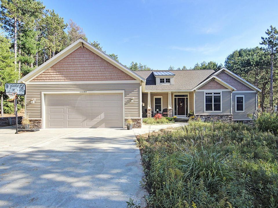 1st image of 11680 Lakeshore Dr