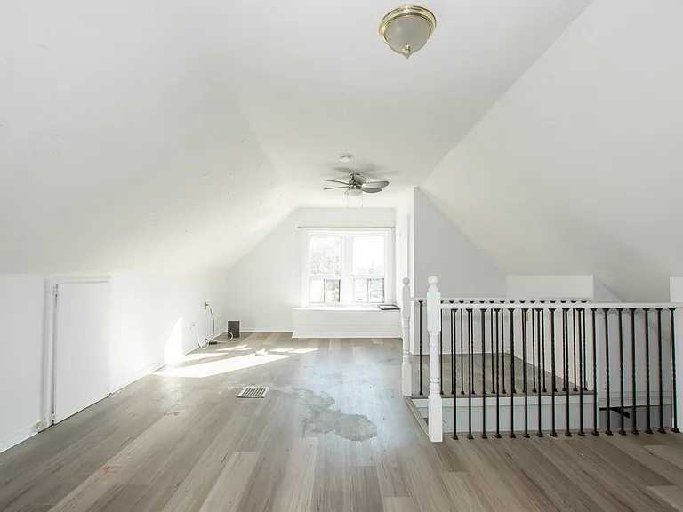 204 Sanford Ave S #L282H2 — Photo 13