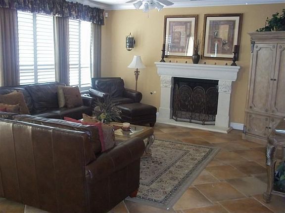 2nd image of 1110 McKenny Ct