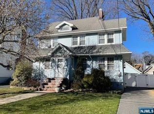 311 Van Buren Ave, Teaneck, NJ 07666