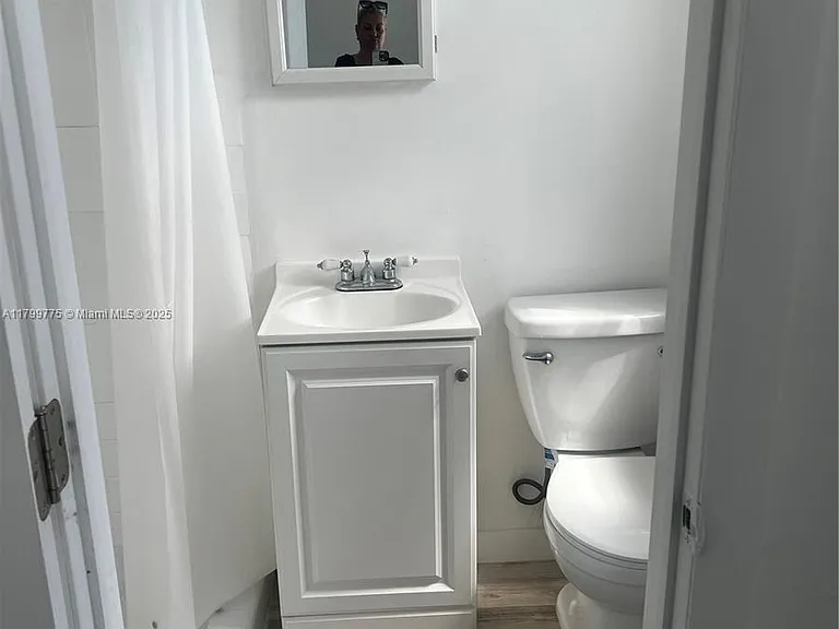 1608 Drexel Ave #18 — Photo 12