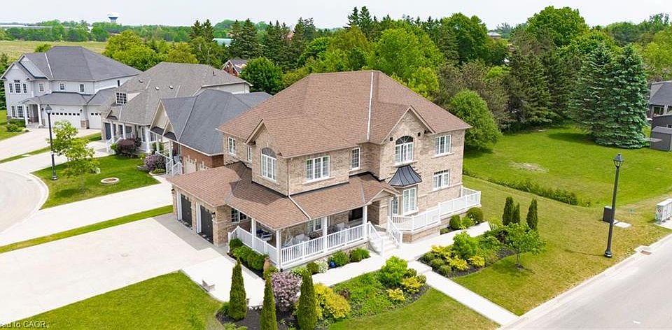 1st image of 11 Aitken Ct