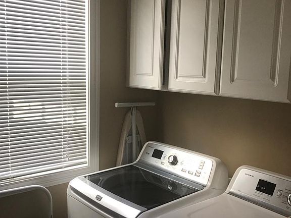 4th image of 10326 Laurel Pointe Ln