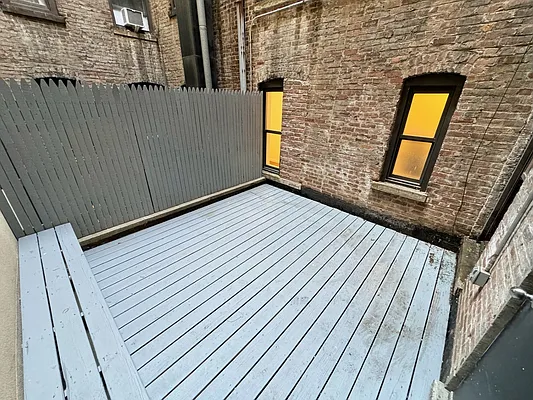 Rented by GreenVill Real Estate LLC | media 26