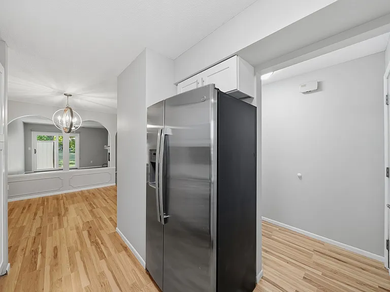1941 Devonshire Dr #3 — Photo 6
