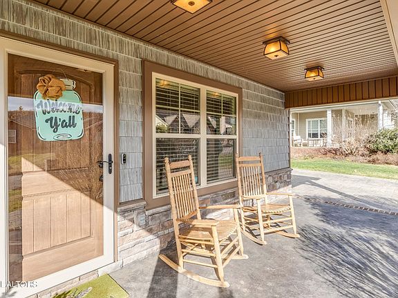 5th image of 5531 Meadow Wells Dr