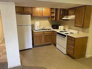 1st image of 571 Spruce St #6