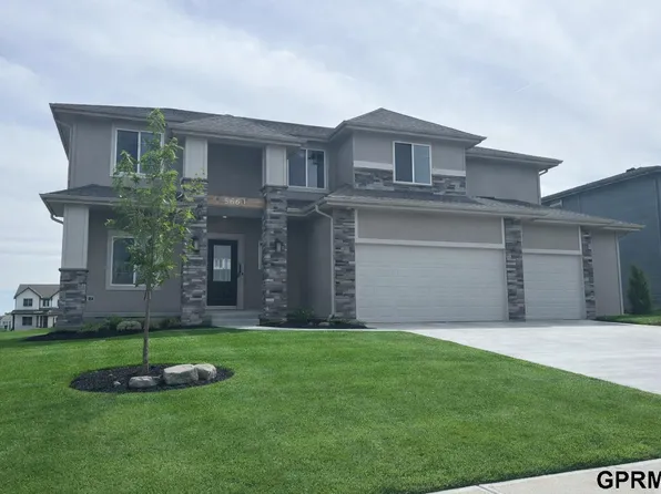 5401 191st St, Elkhorn, NE 68022