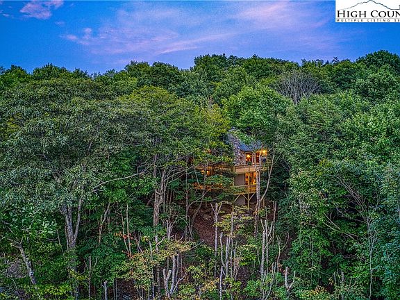 5th image of 1402 Beech Mountain Parkway