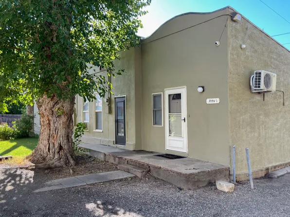 215 1/2 Broadway Ave, Pueblo, CO 81004