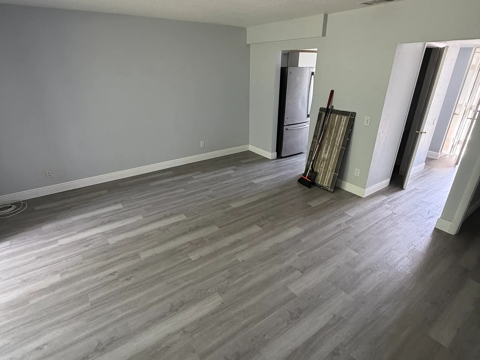 2 bed, 1.5 bath, 950 sqft, $1,600 — Photo 4