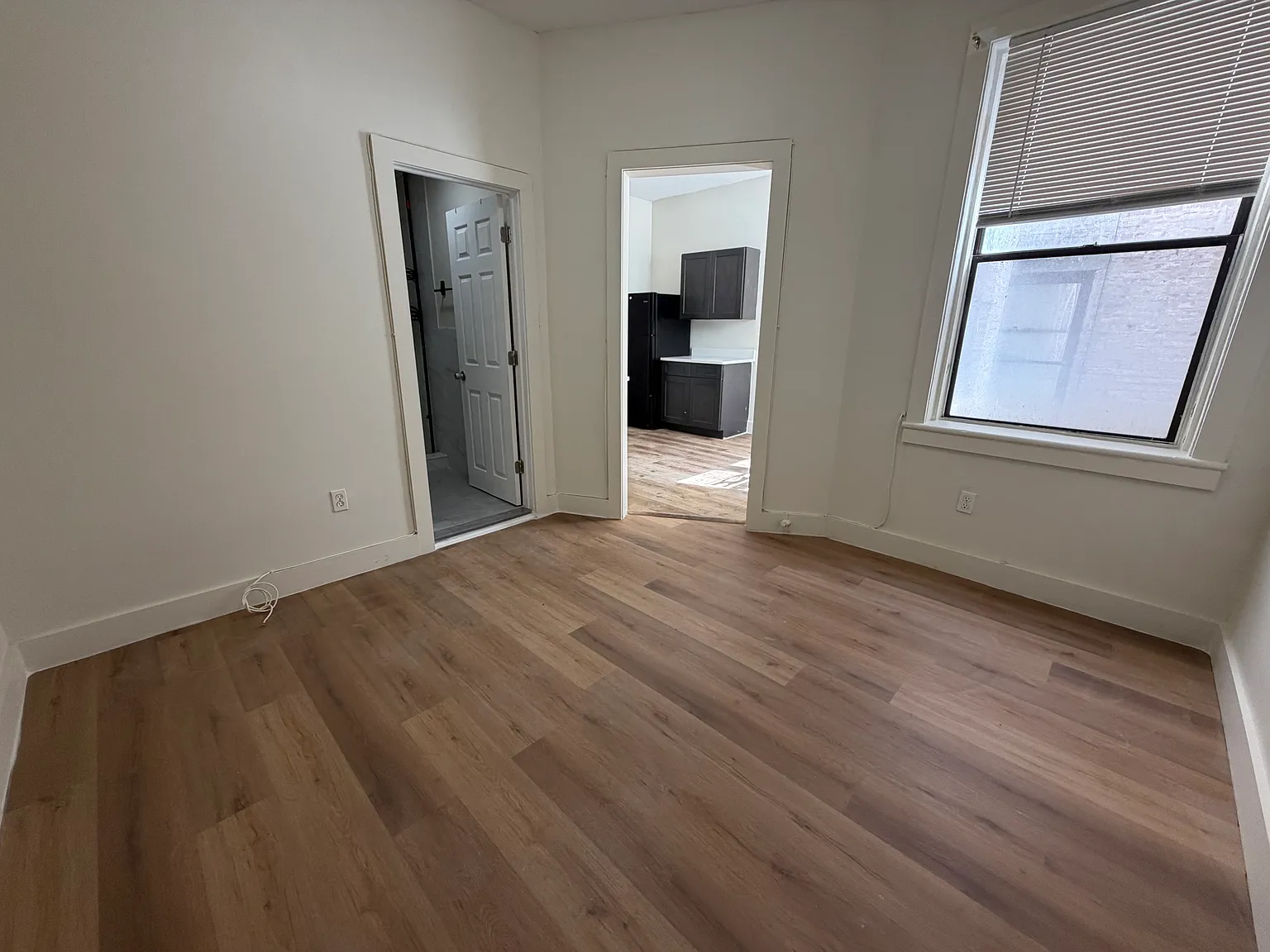 1 bed, 550 sqft, $1,900 — Photo 3