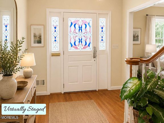 5th image of 7 Lorraine Avenue