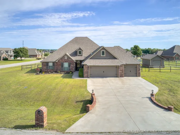 5909 E 139th St, Collinsville, OK 74021