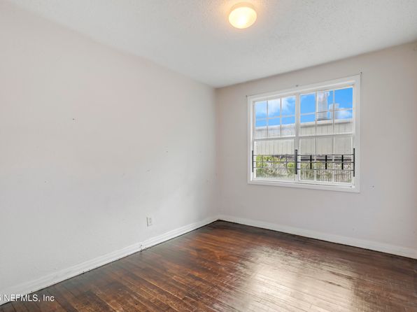 jacksonville-florida-154638722 picture