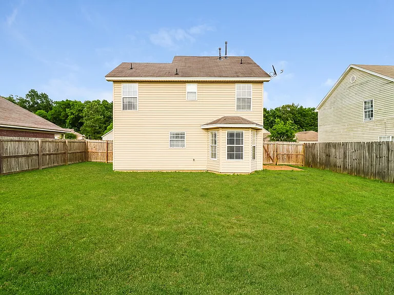 4551 Blue River Dr — Photo 24