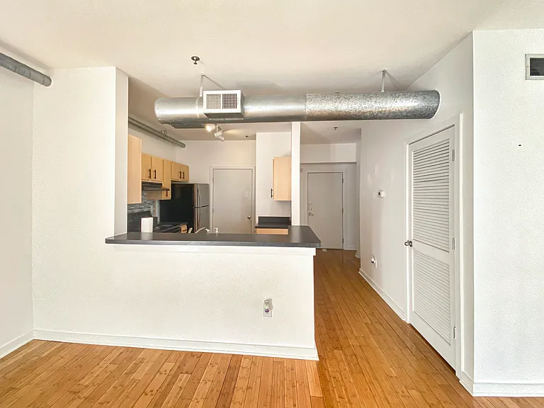 800 Peachtree St NE #1512 — Photo 12