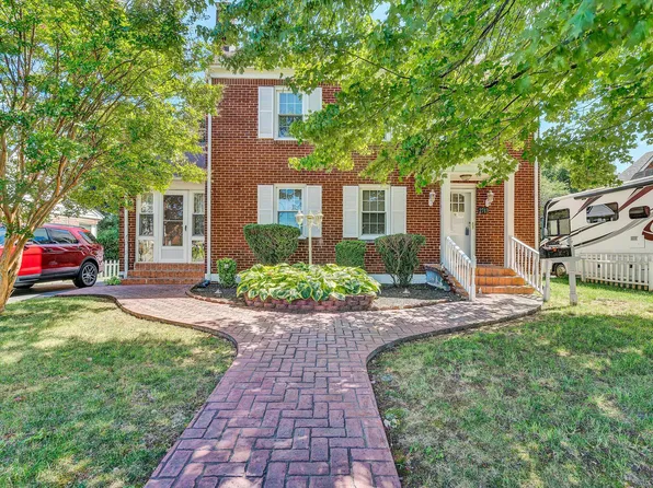 2713 Lyndhurst St NW, Roanoke, VA 24012