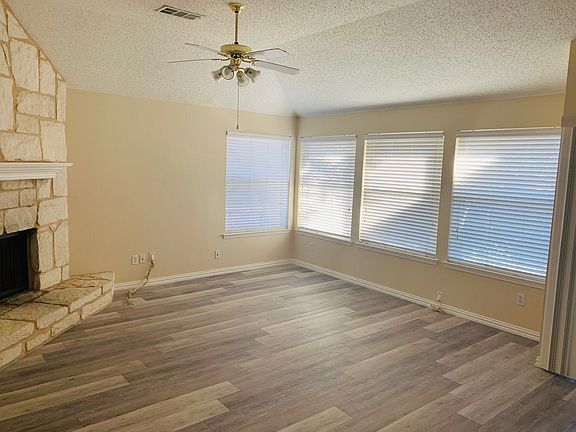 2nd image of 5201 Spicewood Dr