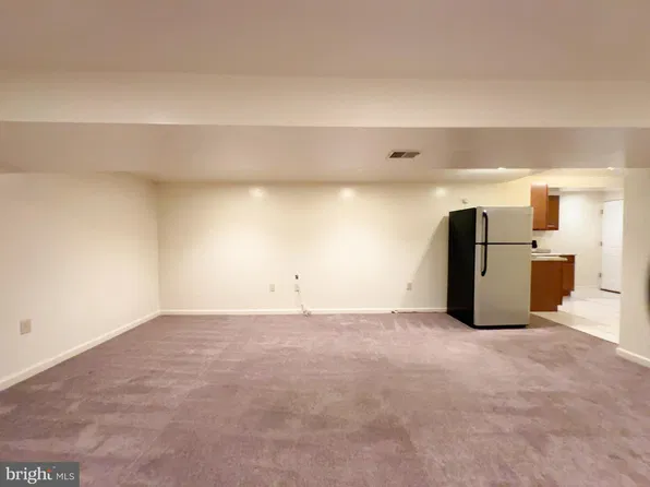 10508 Foxlake Dr, Bowie, MD 20721