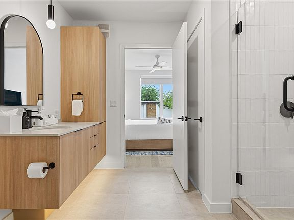 5th image of 2323 S Lamar Blvd #509