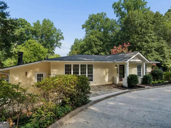 1055 Lee Cir NE, Atlanta, GA 30324