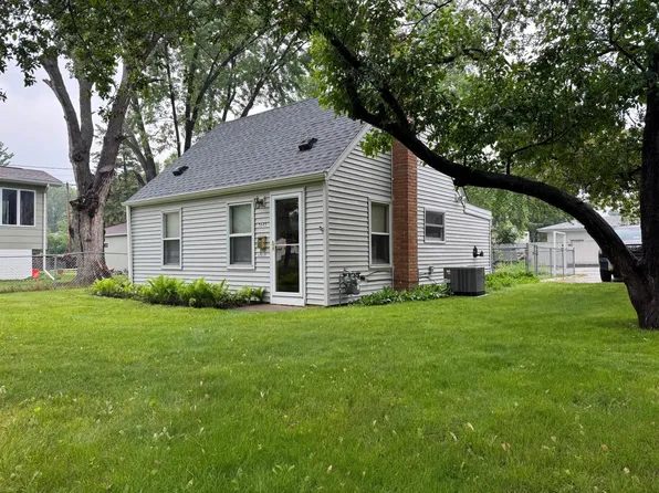 5645 Fremont Ave N, Brooklyn Center, MN 55430