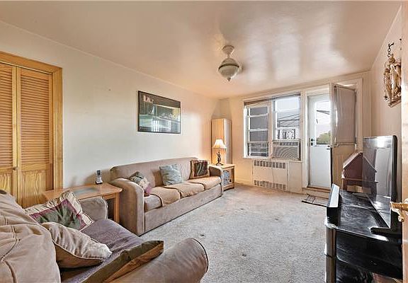 3rd image of 5600 Netherland Ave #1A